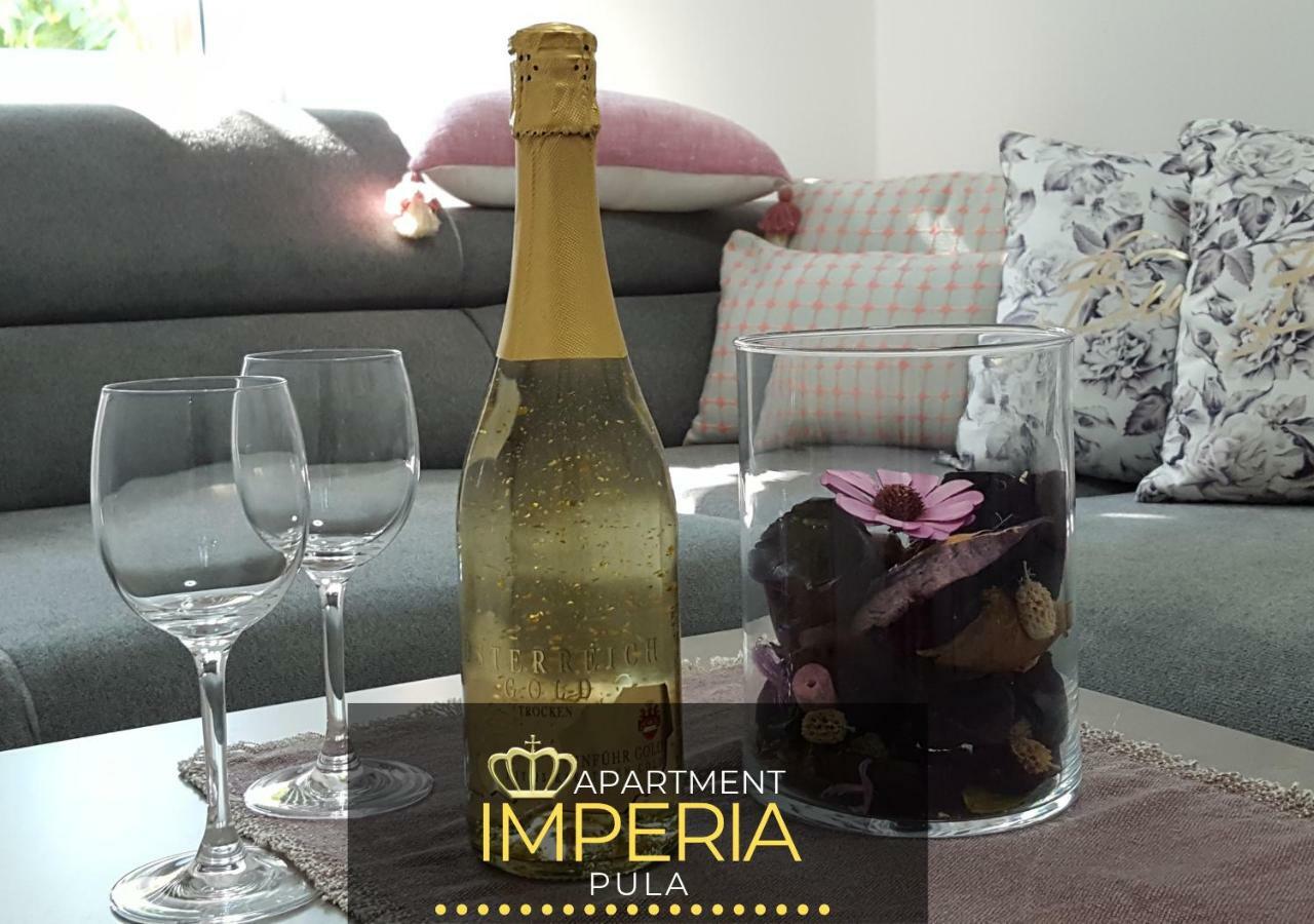 Apartment Imperia *** Pula Eksteriør billede